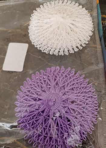 Beyaz ve mor motif iğne - Görsel 4