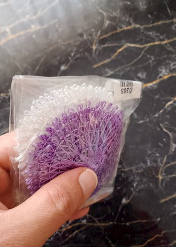 Beyaz ve mor motif iğne - Görsel 5