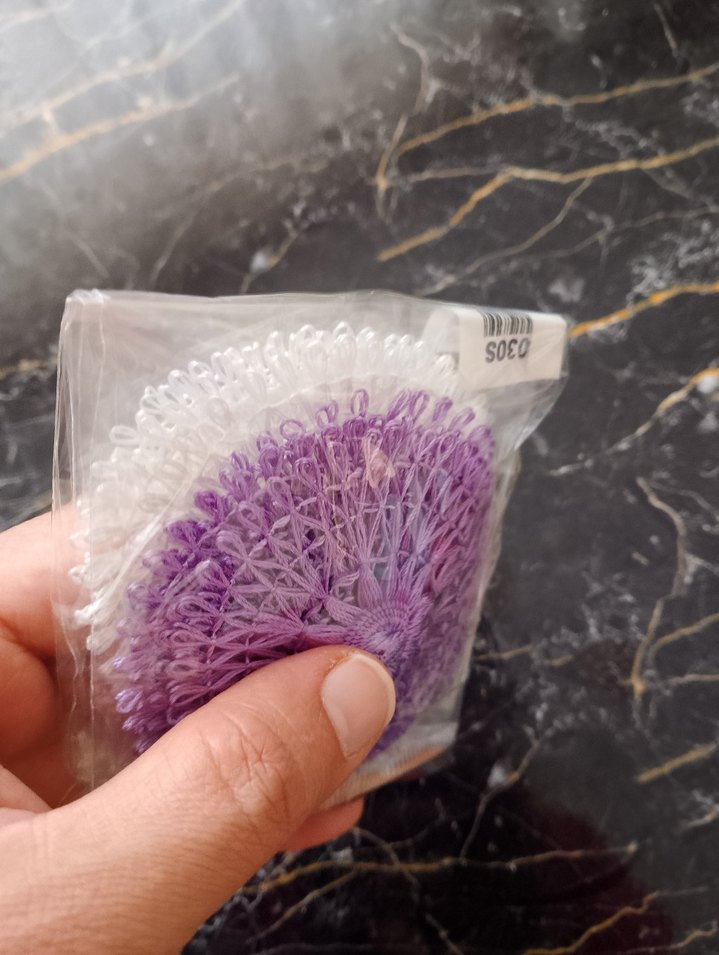 Beyaz ve mor motif iğne - Görsel 5