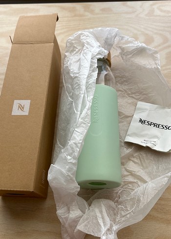 Nespresso Pastel Yeşil su şişesi