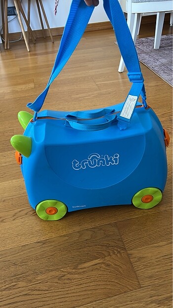 Trunki valiz