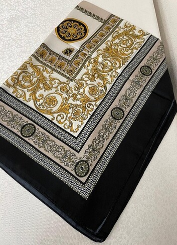 Versace Vual İpek şal 