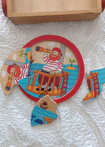 Renkli Ahşap Korsan Çocuk Puzzle ve ahşap tekerlekli oyuncak - Görsel 3