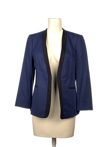 Zara Blazer %70 İndirimli.