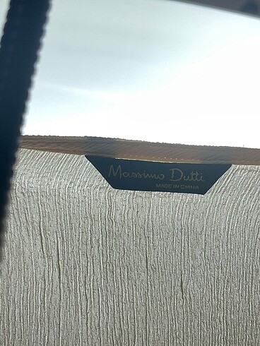 34 Beden çeşitli Renk Massimo Dutti Askılı %70 İndirimli.