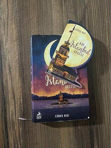 Bir İstanbul Gecesi - Kübra Nur- Renkitap