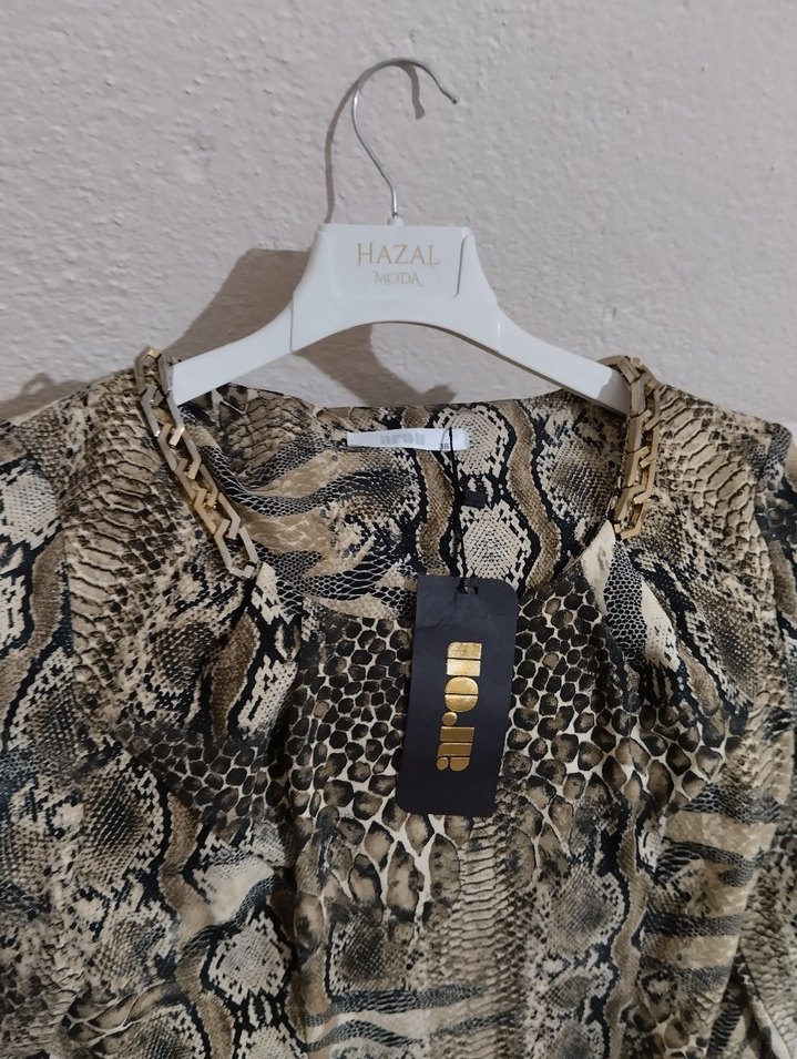 Yılan Desenli Gri kadın elbise - Görsel 3