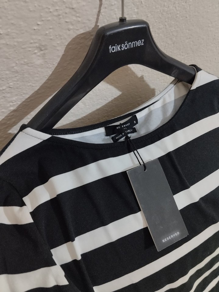 Uzun Kollu Siyah Beyaz Çizgili Midi Elbise - Görsel 2