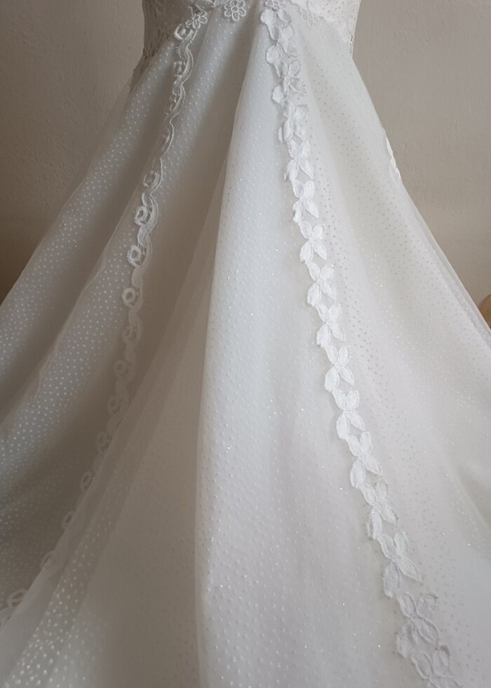 Fiziğine güvenen kadınlara GELİNLİK - Görsel 5