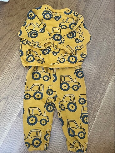 LC Waikiki Lcw alt üst eşofman takımı 6-9 ay