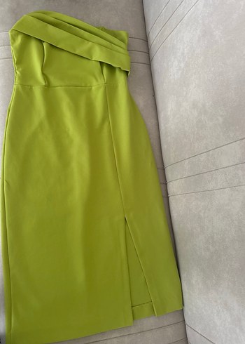 Trendyol & Milla Yeşil Straplez Midi Kalem Elbise