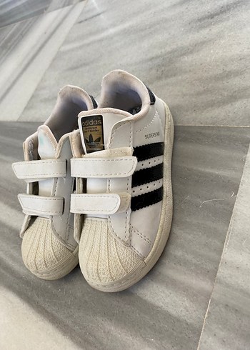28 Beden Adidas Erkek Çocuk Beyaz Spor Ayakkabı