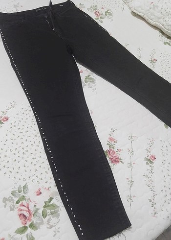 LC Waikiki taş detaylı Siyah Kadın Kot Pantolon