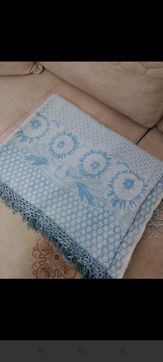 Nakışlı Açık Mavi Yatak Örtüsü - Görsel 4