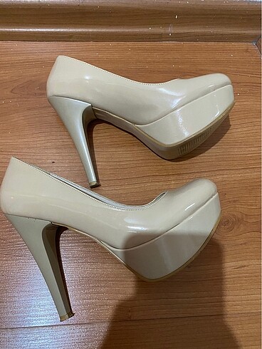 Topuklu ayakkabı - Görsel 3