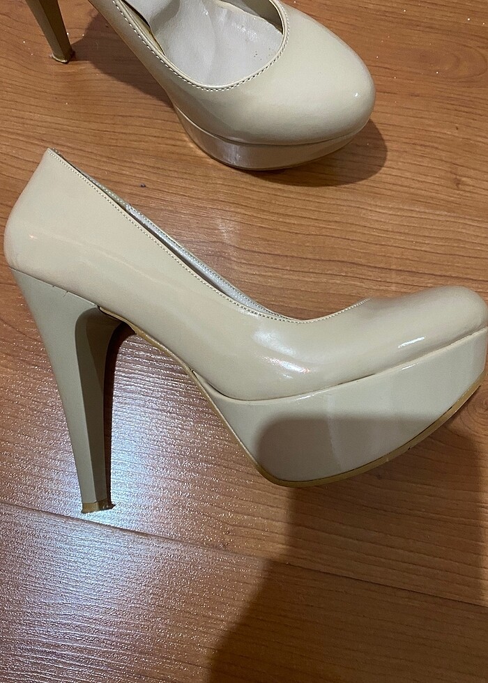 Topuklu ayakkabı - Görsel 2