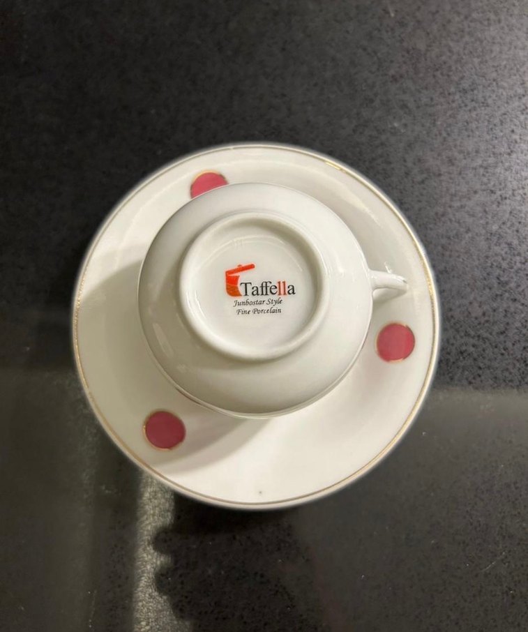 Beyaz Porselen Puanlı Fincan ve Tabağı - Görsel 2