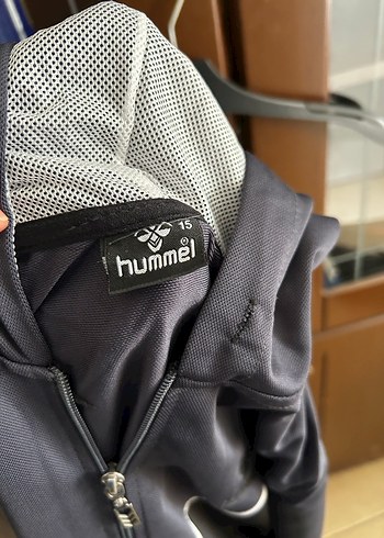 Kapüşonlu Gri Fermuarlı Ceket - Görsel 4