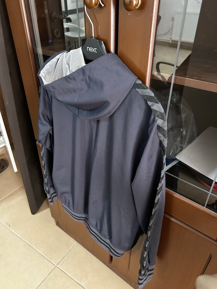 Kapüşonlu Gri Fermuarlı Ceket - Görsel 3