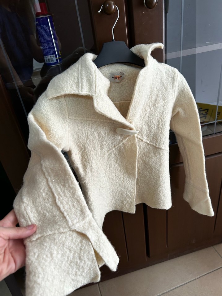 Beyaz Mini Yün Düğmeli ceket - Görsel 2