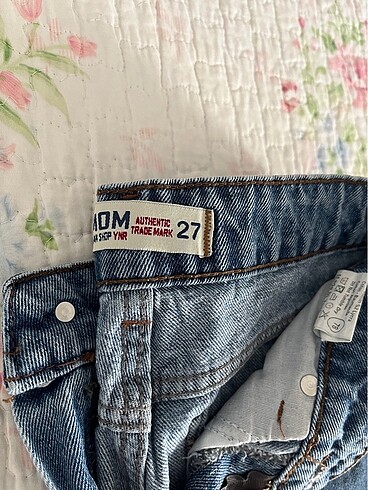 27 Beden mavi Renk Mom jean