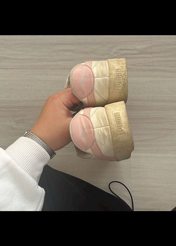 37,5 Beden Beyaz Pembe Detaylı Kadın Spor Ayakkabı