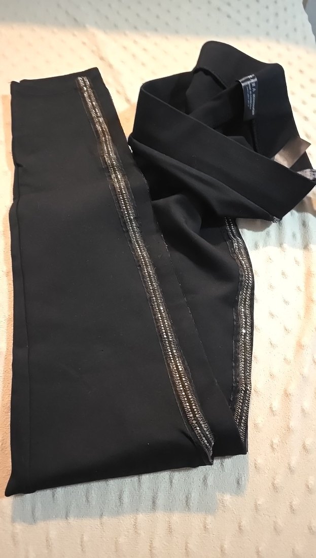 Siyah Gotik Fermuarlı Kadın Kumaş Pantolon - Görsel 3