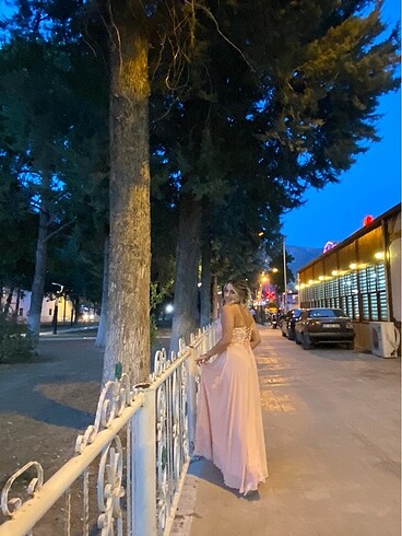 Uzun pudra renk abiye