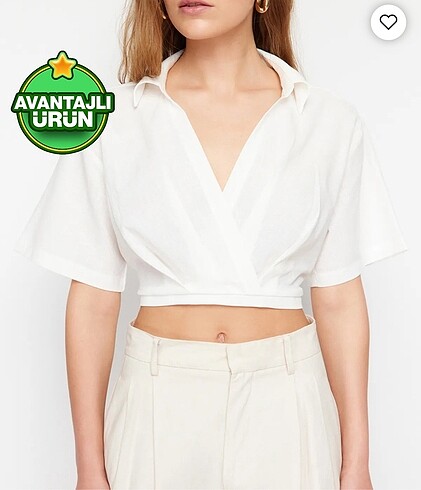38 Beden beyaz Renk Ekru kruvaze crop bluz