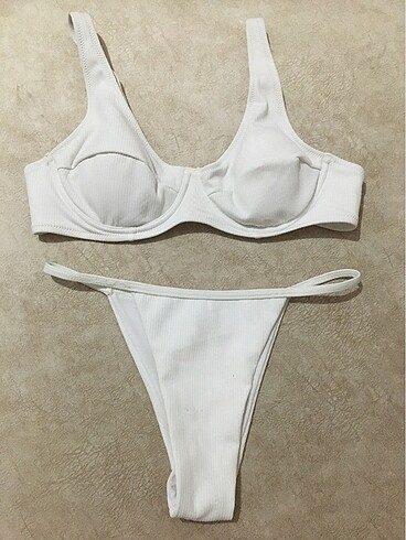 Bikini beyaz