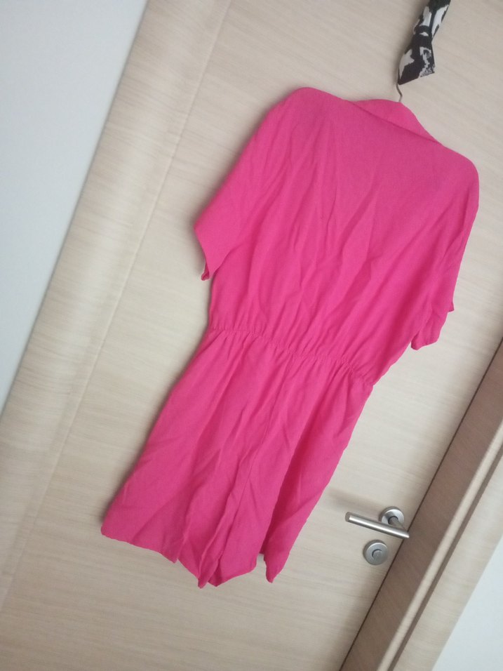 Düğmeli V Yakalı Pembe Kadın tulum - Görsel 3