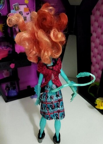  Beden Renk Monster High Bebek