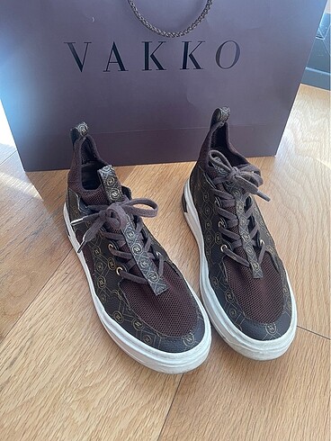 Vakko sneakers