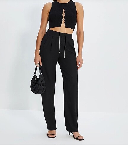trendyolmilla siyah pantolon