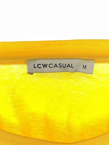 m Beden çeşitli Renk LC Waikiki T-shirt %70 İndirimli.