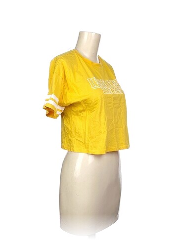 LC Waikiki LC Waikiki T-shirt %70 İndirimli.