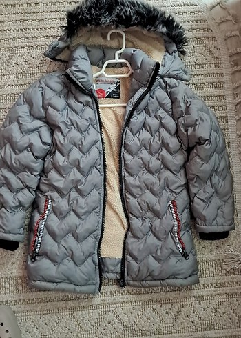 Gri Erkek Çocuk Kürklü Kapüşonlu Mont