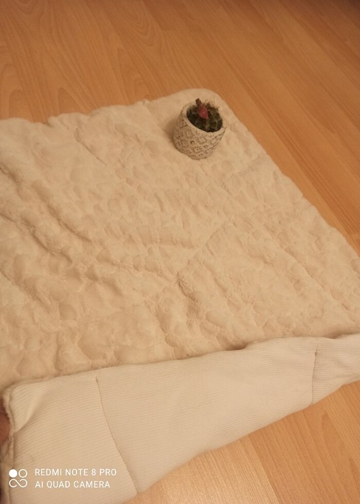 Yumuşacık konfor, mutlu pati yatak içi kadife astarlı kedi  batt - Görsel 2