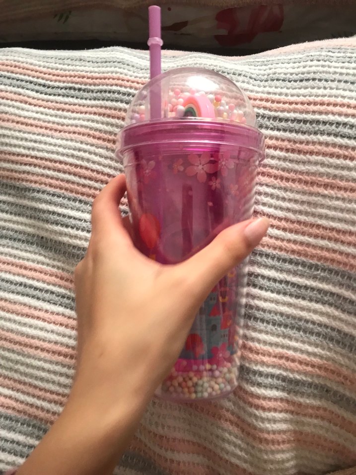 Pembe Pastel Temalı Plastik Bardak - Görsel 3