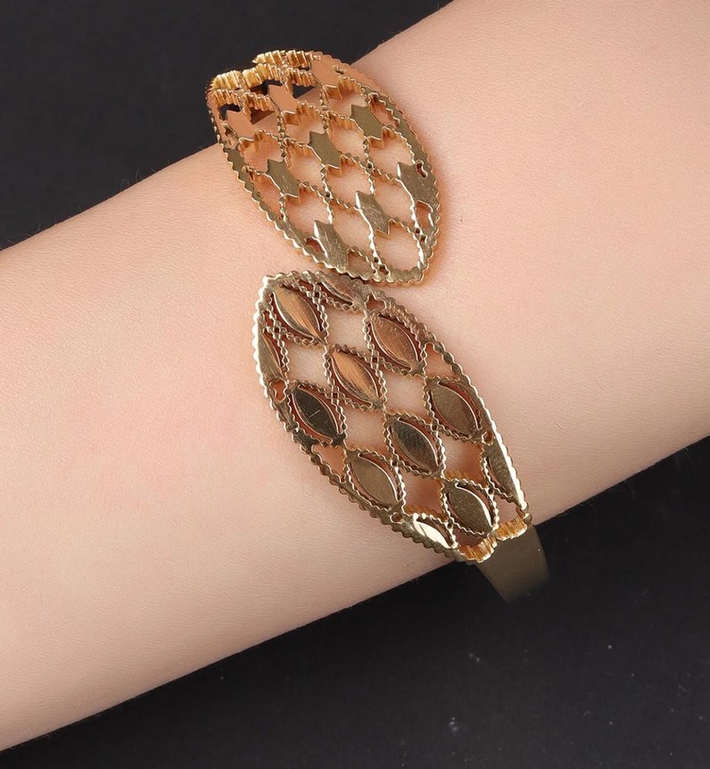 Zarif Altın Renk Zincir Detaylı Vücut Zinciri - Görsel 2