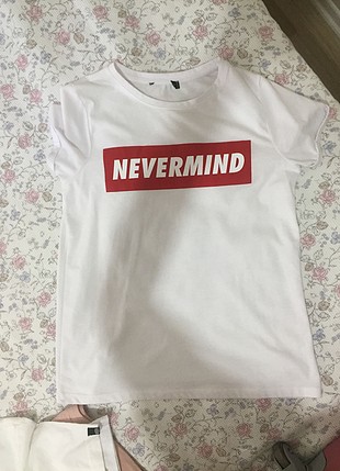 Bershka Nevermind basic