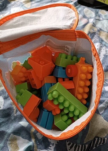 Diğer Büyük Parcali Lego