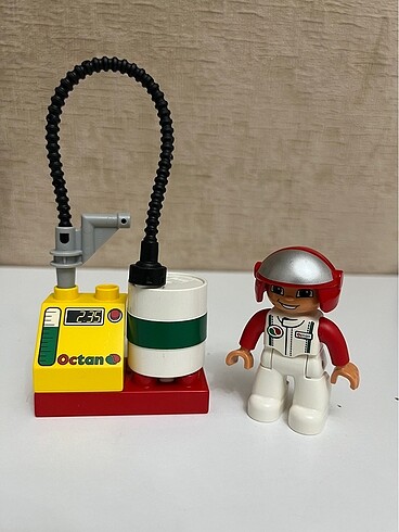 Lego duplo benzinlik ve figür