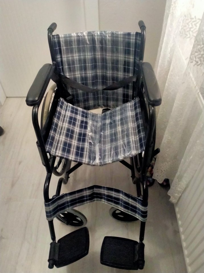 Gri Tekerlekli sandalye - Görsel 2