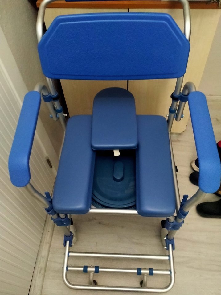 Tekerlekli sandalye Tuvaletli - Görsel 2