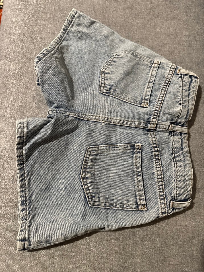 Gri Baskılı Kız Kot Şort - Görsel 3