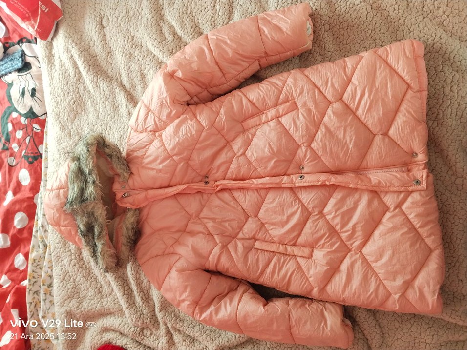 Kürklü Kapüşonlu Kız Montu - Pembe - Görsel 2