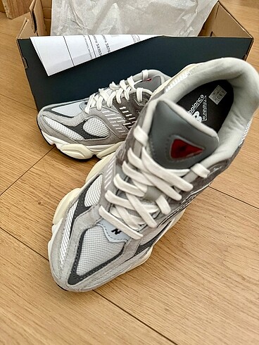 New balance 9060