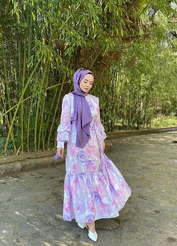 Saten elbise