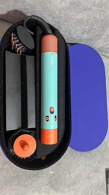 Dyson Airwrap i.d curl